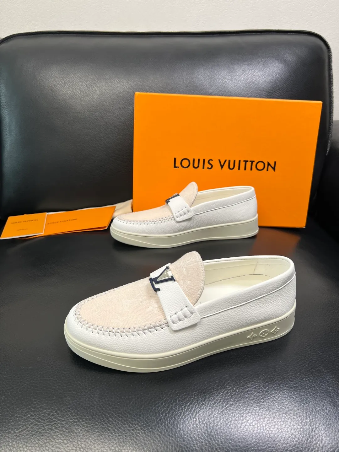 Men's shoes 💰720 Lv high quality top crafts Louis Vuitton, sports sneakers counter synchronization, uppers imported from Italy, high quality splicing colorful complex crafts, imported mesh pads soft and comfortable, soles: original soles specially provided by the original factory, T men's shoes 💰U exclusive movable molded soles super comfortable, original factory single goods, code number 38-44 (customized 45)